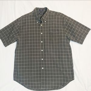 Nautica mens XL plaid button  Down short sleeve shirt